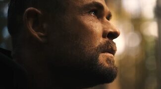 'Avengers: Doomsday': Chris Hemsworth vuelve como un Thor más dramático y paternal en el nuevo teaser