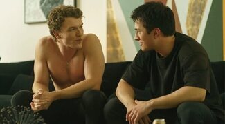 Connor Storrie y Hudson Williams acaparan todas las miradas en los Globos de Oro tras el éxito de 'Más que rivales'