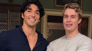 'Rojo, blanco y sangre azul': Alex y Henry vuelven en el primer avance de la secuela, que arranca rodaje