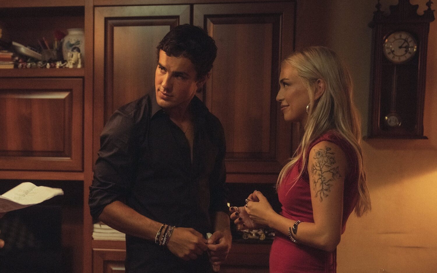 Ana Mena y Óscar Casas protagonizan 'Ídolos'