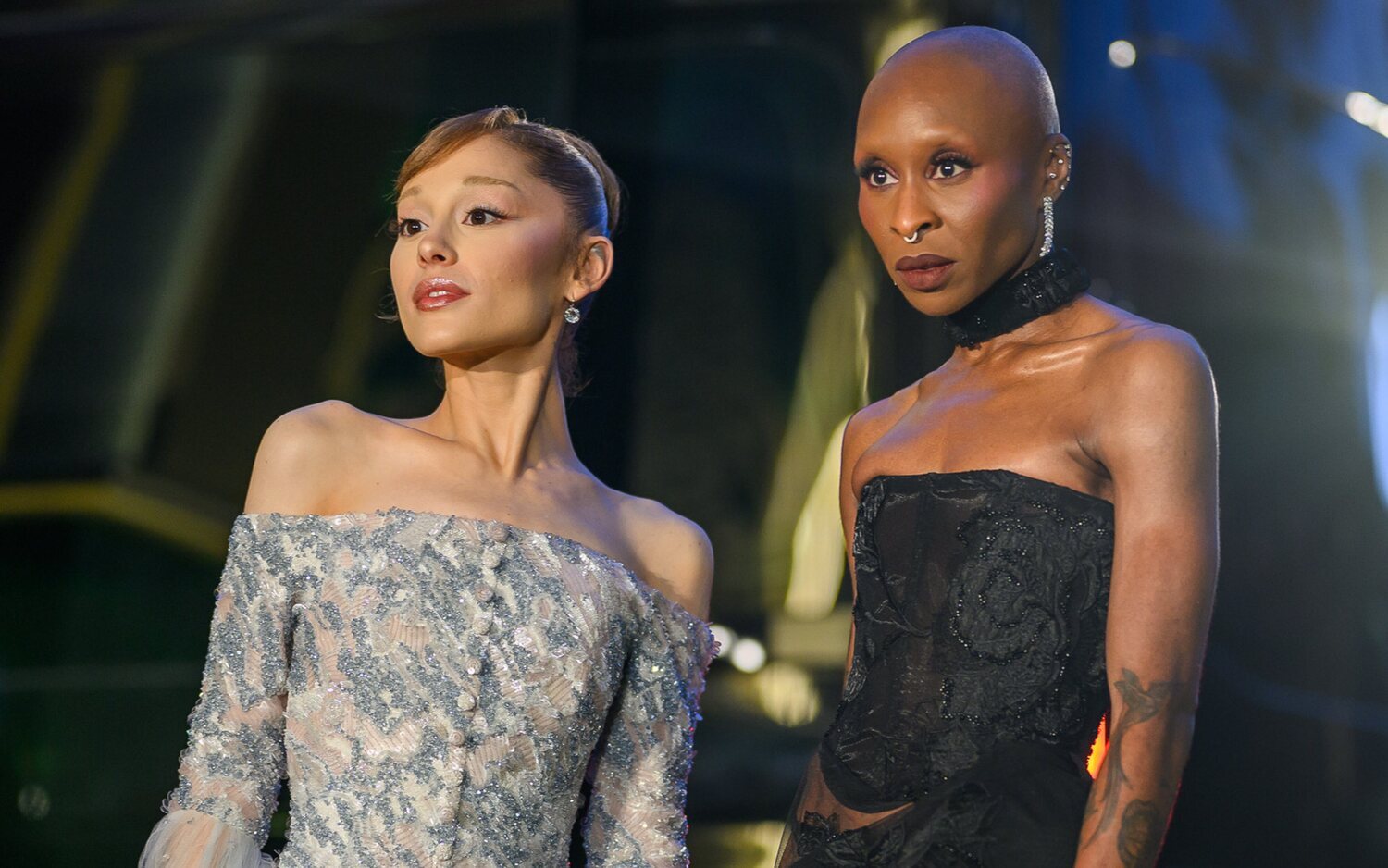 Ariana Grande y Cynthia Erivo en Singapur
