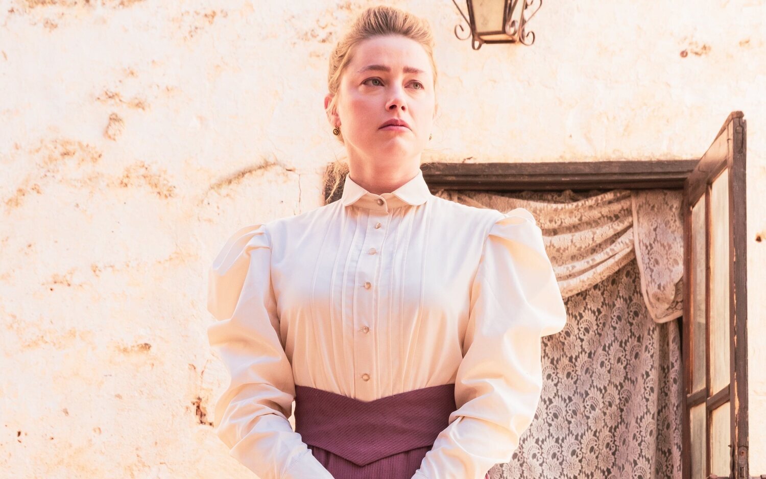 Amber Heard en 'In the Fire'