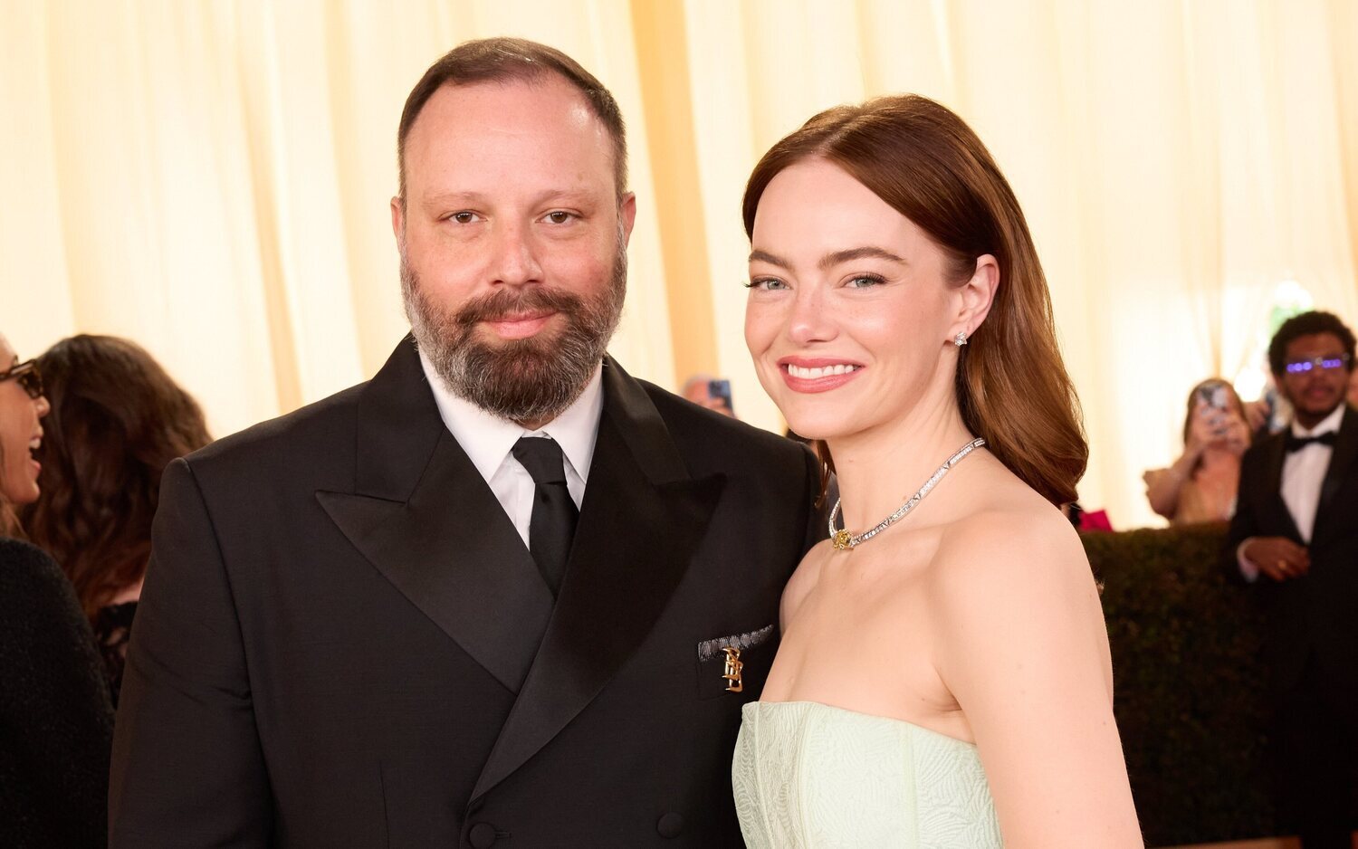 Póster de 'Unavailable'