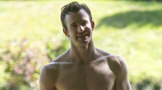 'Los Bridgerton' y la importancia de mostrar la bisexualidad de Benedict, según la showrunner