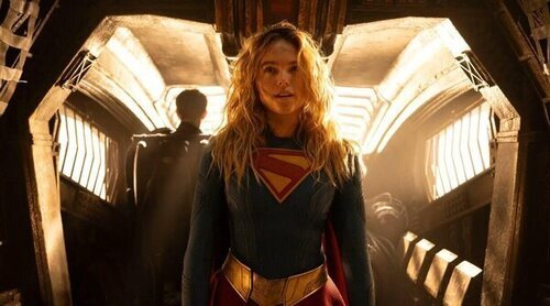 Milly Alcock conoce por primera vez a Krypto en el nuevo avance de 'Supergirl'