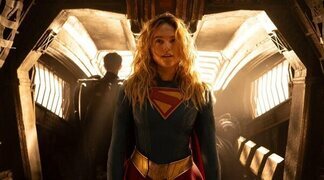 Milly Alcock conoce por primera vez a Krypto en el nuevo avance de 'Supergirl'