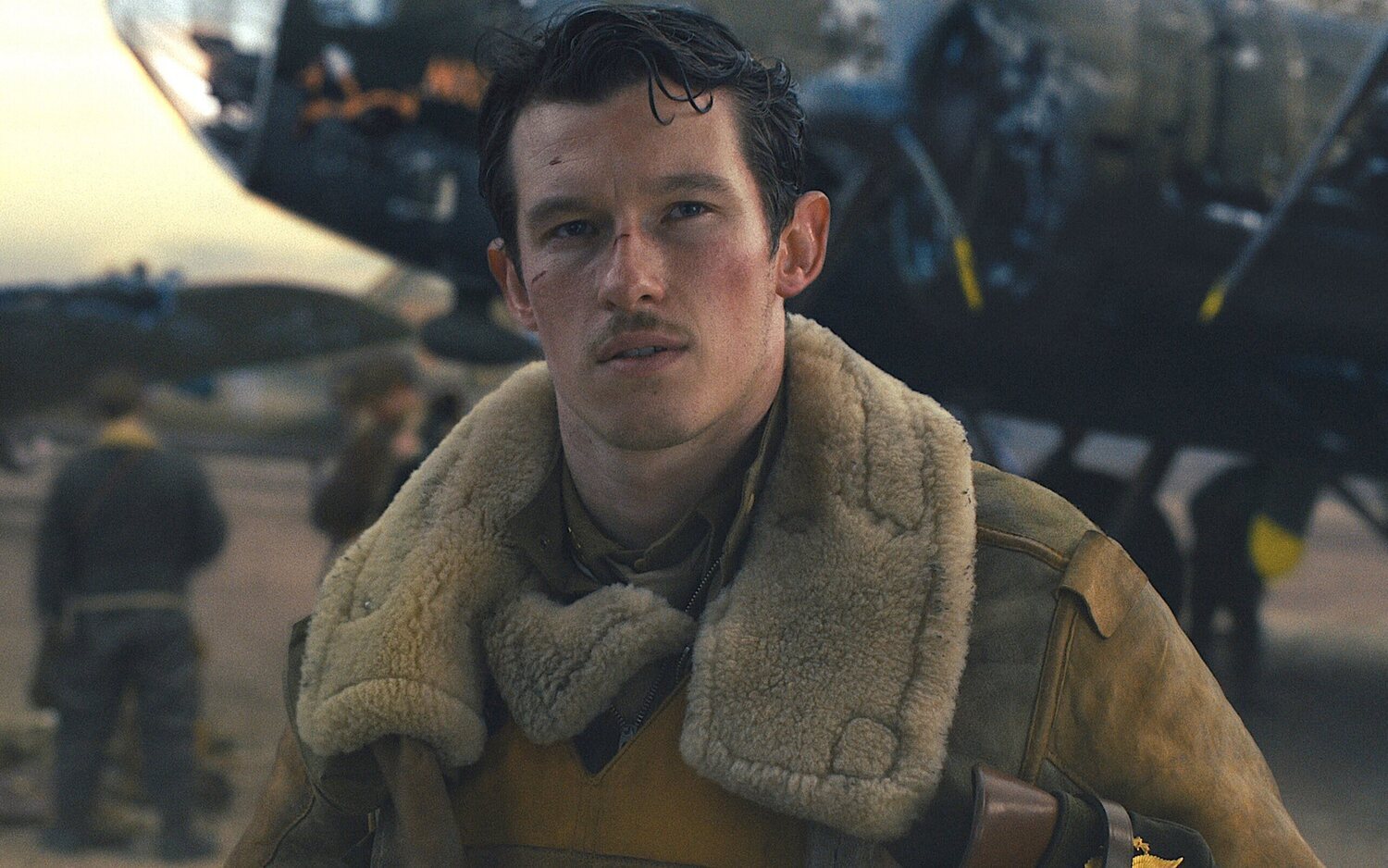 Callum Turner encabeza la lista de candidatos para ser James Bond