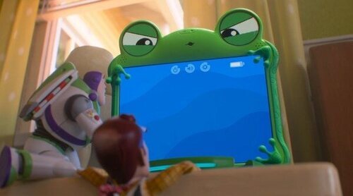 Woody vuelve para salvar a Bonnie de la tecnología en el primer tráiler de 'Toy Story 5'