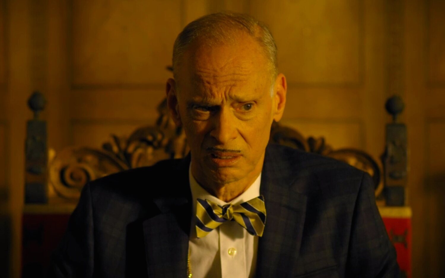 John Waters en 'Suburban Gothic'