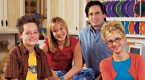 Hilary Duff y el elenco de ‘Lizzie McGuire’ se despiden de Robert Carradine: "Me duele el corazón"