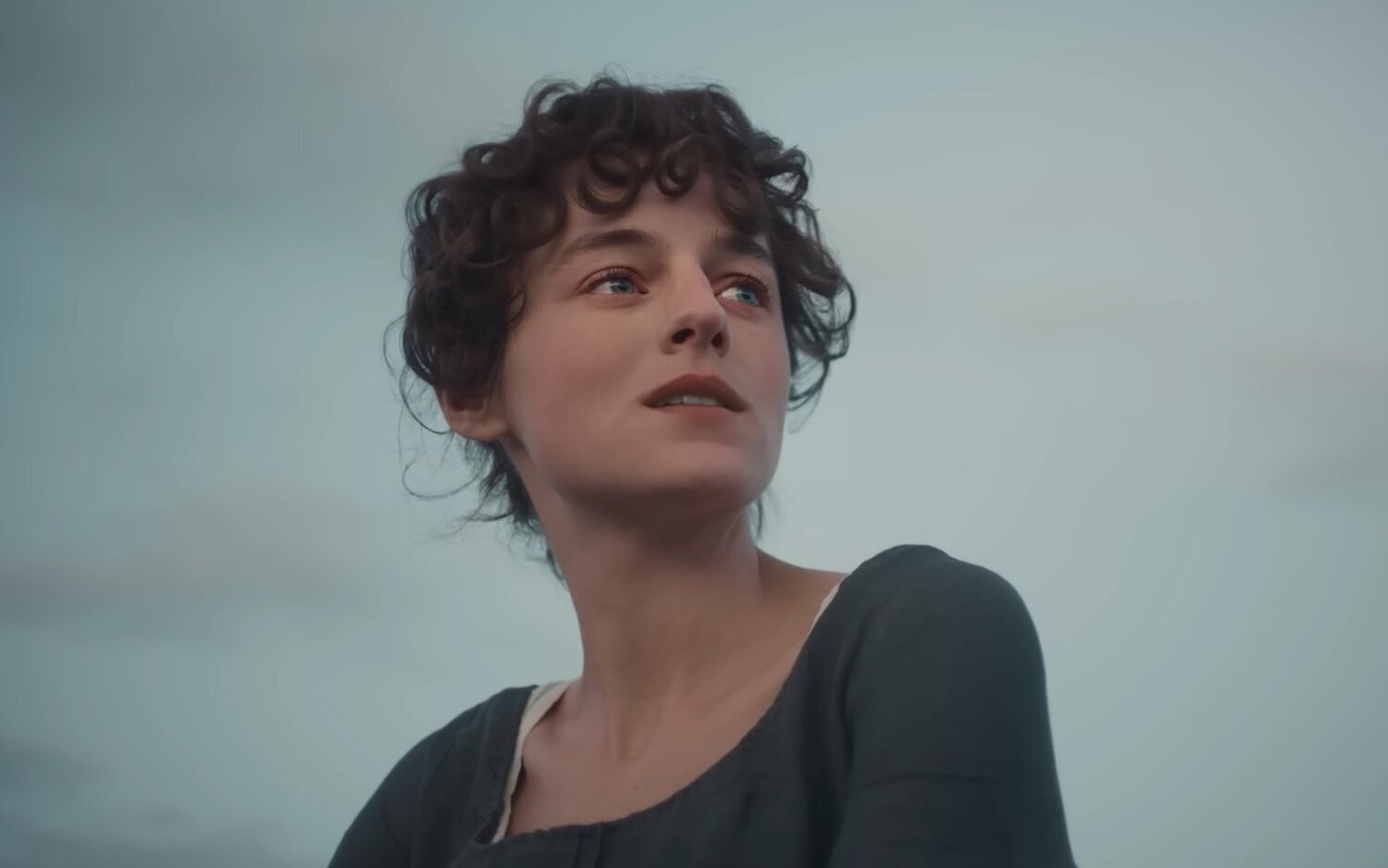 Emma Corrin es Elizabeth Bennet en 'Orgullo y prejuicio'