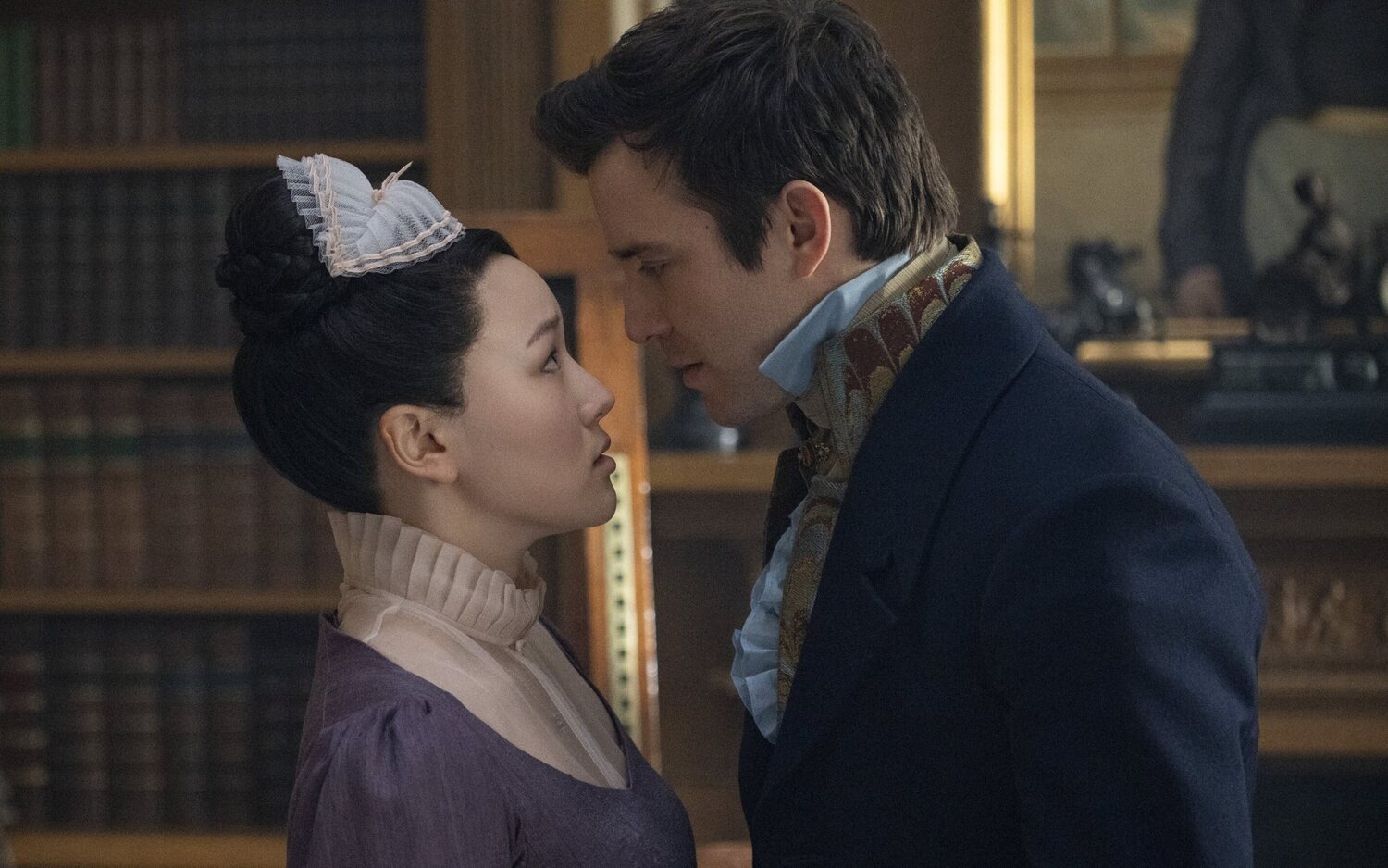 Benedict y Sophie, protagonistas de la cuarta temporada de 'Los Bridgerton'