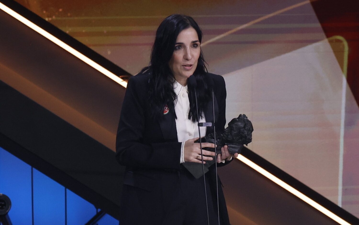 Alauda Ruiz de Azua, Goya a Mejor Dirección por 'Los domingos'