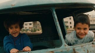 10 títulos imprescindibles del cine iraní moderno: resistencia, poesía y memoria frente a la opresión