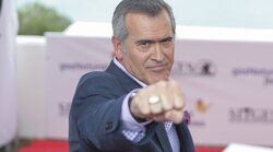 Bruce Campbell, mítico Ash en 'Posesión infernal, anuncia que padece un cáncer “no curable”