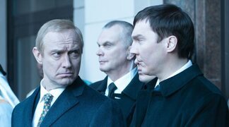 'El mago del Kremlin': Un thriller político frío y cerebral sobre la construcción de Putin