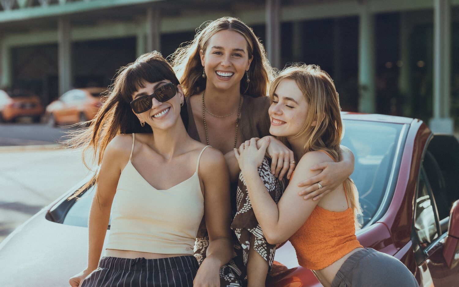 Entrevistamos a Clara Galle, Claudia Salas y Paula Usero por 'Esa noche'