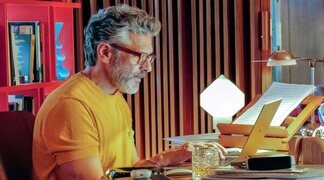 'Amarga Navidad': El autorretrato de Almodóvar para cuestionar los límites de la libertad creativa