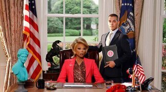 RuPaul Presidenta y una retahila de cameos y travestis, en el loquísimo tráiler de 'Stop! That! Train!'