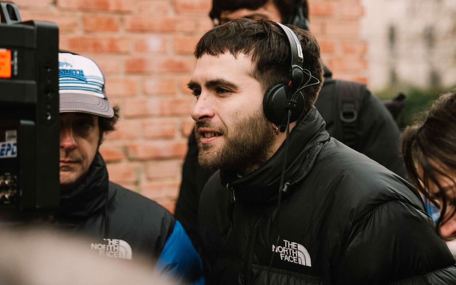Ricardo Gómez, durante el rodaje de su ópera prima 'Una familia'
