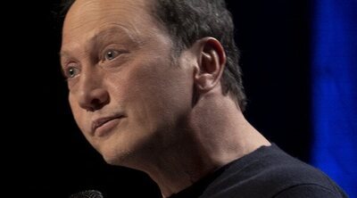 Rob Schneider pide que vuelva la mili a EE.UU. y Nick Cannon sale en defensa de Donald Trump