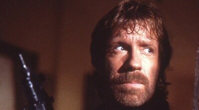 La familia de Chuck Norris denuncia vídeos e imágenes falsas creados con IA tras su muerte