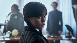 'Miércoles' graba su temporada 3: Lena Headey, Andrew McCarthy y James Lance se suman al reparto