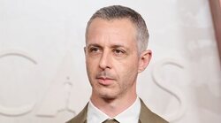 Aaron Sorkin enseña por primera vez a Jeremy Strong como Zuckerberg y redefine la secuela 'La red social'