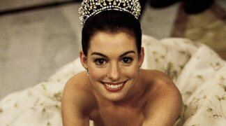 Anne Hathaway enfría las expectativas sobre 'Princesa por sorpresa 3': sigue en marcha, pero aún no tiene luz verde