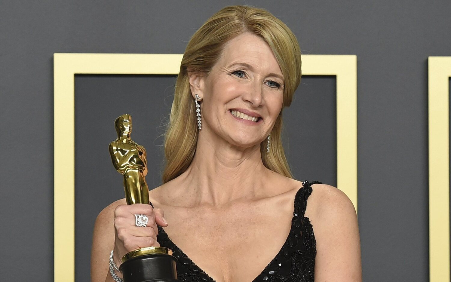 Laura Dern será la sustituta de Helena Bonham Carter en esta cuarta temporada.