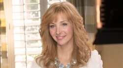 Lisa Kudrow recuerda el lado más incómodo de 'Friends' y señala actitudes machistas entre los guionistas
