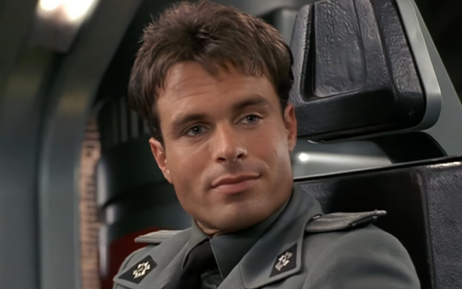 El intérprete sufrió un infarto agudo de miocardio además de otros factores médicos, entre ellos una embolia pulmonar.