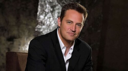 Fans de Matthew Perry celebran su vida con la subasta de sus posesiones: premios, guiones y más