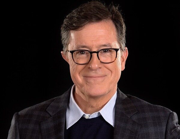 Peter Jackson revela que Stephen Colbert lleva un año trabajando en una nueva película de 'El Señor de los Anillos'