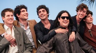Netflix compra los derechos de 'La bola negra' de Los Javis para EE.UU. con la idea de impulsarla en los Oscar