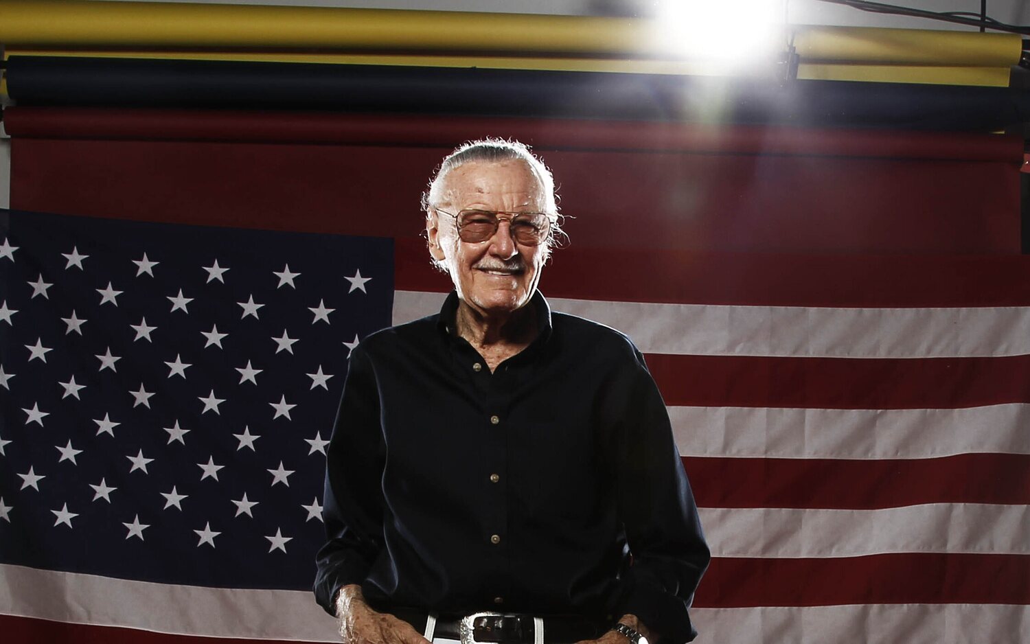 Stan Lee, legendario creador de muchos de los superhéroes de Marvel Comics, clonado por una IA