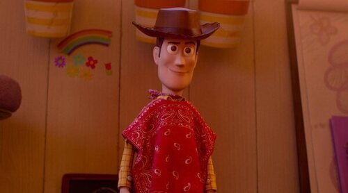 Tom Hanks cree que Disney podría usar IA para reemplazarlo en 'Toy Story 6', mientras Michael Caine va a narrar 'La odisea' sin abrir la boca