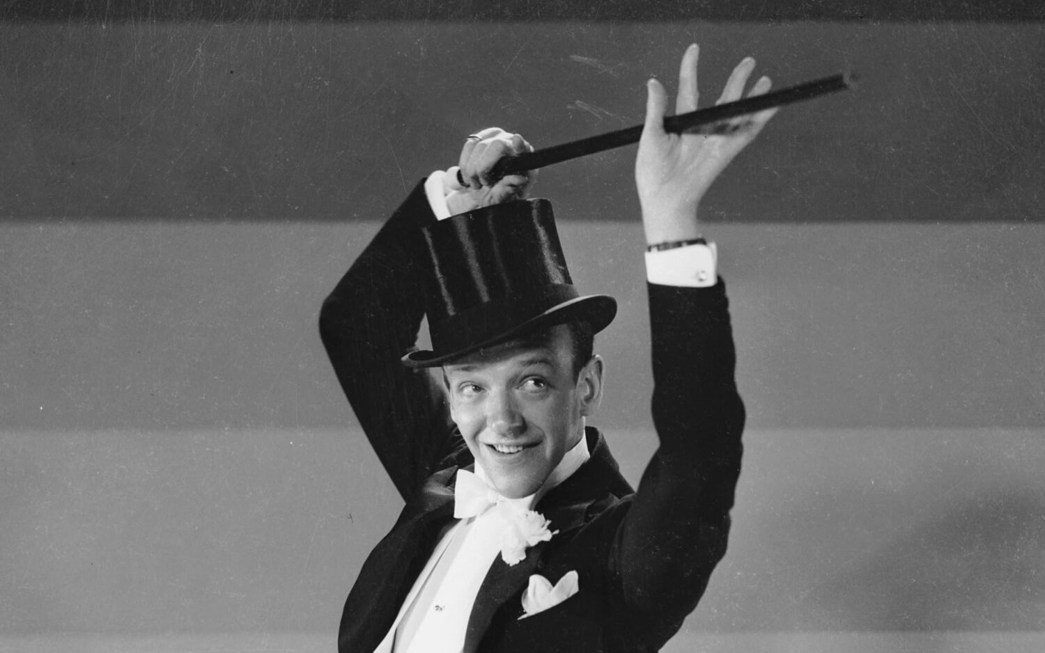 Fred Astaire está listo para resucitar con el rostro de Tom Holland y bailar una vez más para revolucionar Hollywood