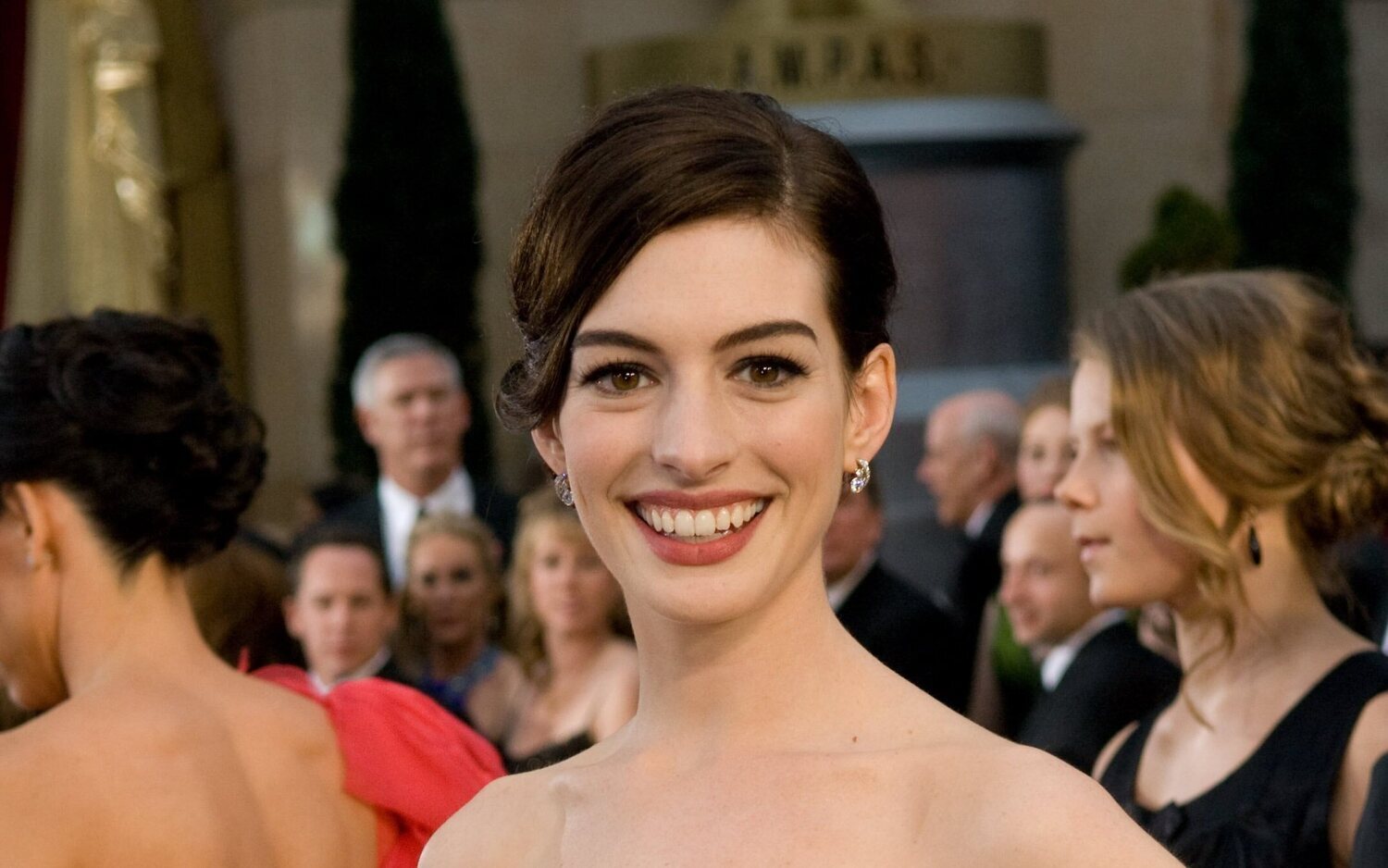 Anne Hathaway no se corta y pone la máxima nota a lo último de Iñárritu