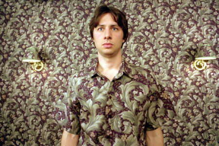 Zach Braff dirige y protagoniza 'Swingles'