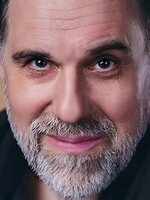 Foto de Thomas Loibl, actor de Cónclave