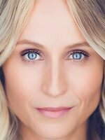 Foto de Katya Campbell, actriz de Echo Valley