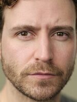 Foto de Evan Milton, actor de Amateur