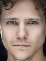 Foto de Stanislav Callas, actor de Jojo Rabbit