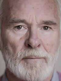  Ian McElhinney