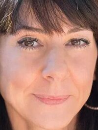  Esther Martínez Lobato