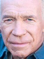 Foto de Christopher Kriesa, actor de Americana