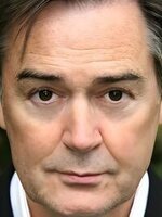 Foto de Paul Antony-Barber, actor de Nuremberg
