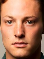 Foto de Greg Townley, actor de El Sobreviviente