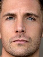 Foto de Adam Woodward, actor de Fackham Hall